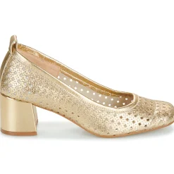 Betty London - BRIGITTE