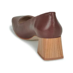 Betty London - CLAUDIE