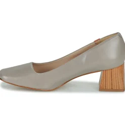 Betty London - CLAUDIE