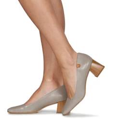 Betty London - CLAUDIE