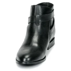 Betty London - DOODI