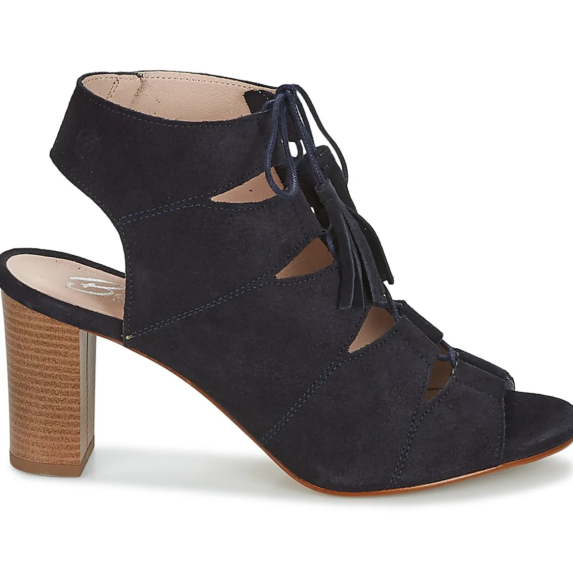 Betty London - EVENE