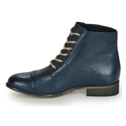 Betty London - FOLIANE