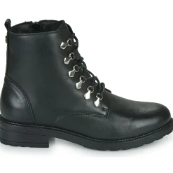 Betty London - GALACTICA