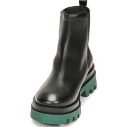 Betty London - GINGER