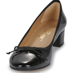 Betty London - HANNA