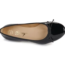 Betty London - HANNA