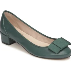 Betty London - Hélène