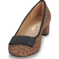 Betty London - Hélène