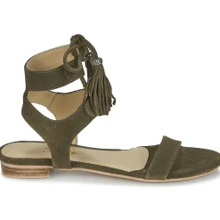 Betty London - IKARA