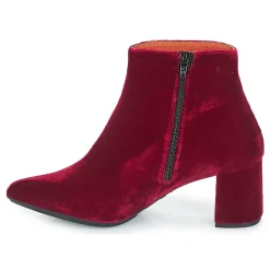 Betty London - JILOUTE