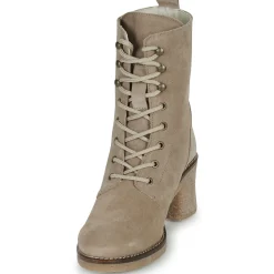 Betty London - LATIFFA