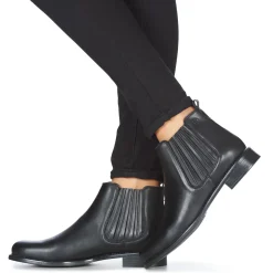 Betty London - LOYSE