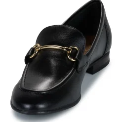 Betty London - MAENA