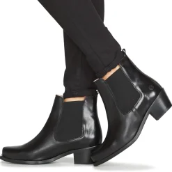 Betty London - MERKATO