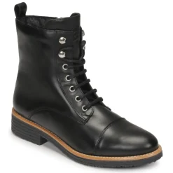 Betty London - MONNICA