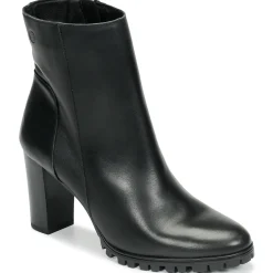 Betty London - NOHIME