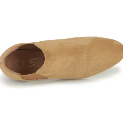 Betty London - OKARI