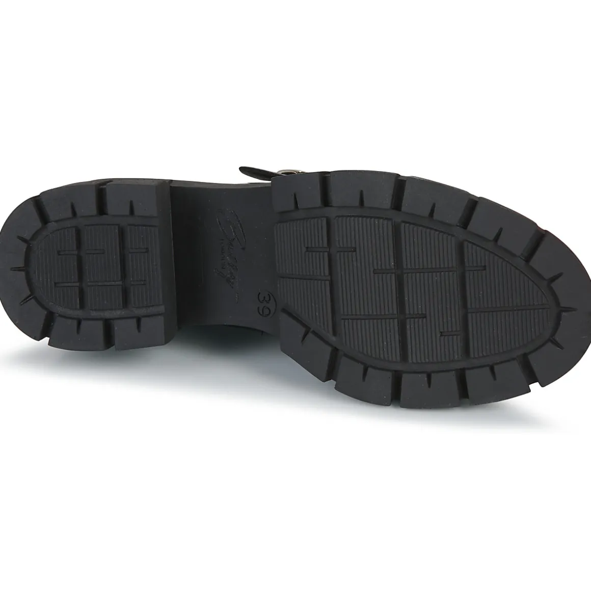 Betty London - PASSILLA