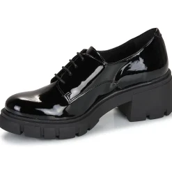 Betty London - PAULINE