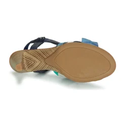 Betty London - POULOI