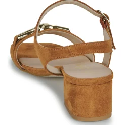 Betty London - SONYA