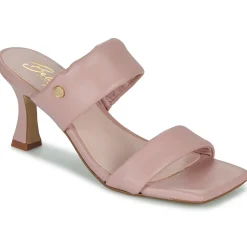 Betty London - TEODORA