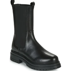 Betty London - VERONIQUE