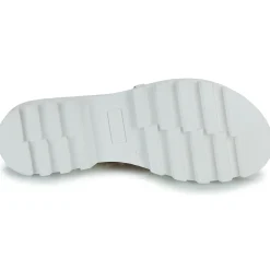 Casual Attitude - BELDOU