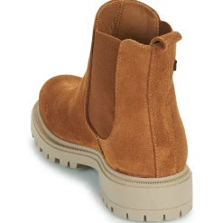 Casual Attitude - BELLANE