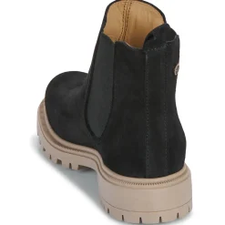 Casual Attitude - BELLANE