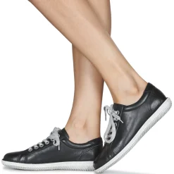 Casual Attitude - OULETTE