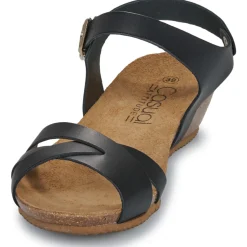 Casual Attitude - OYA