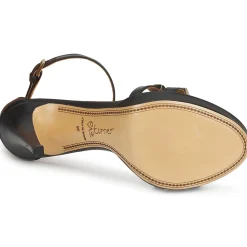 Eva Turner - VAGIBEGO