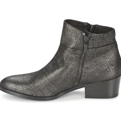 Janet&Janet - VILLIA