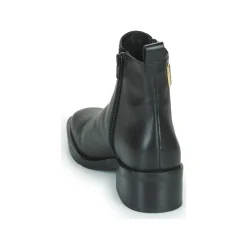 Les Tropéziennes par M Belarbi - LUKAZE