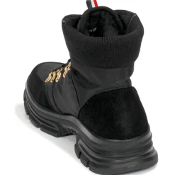 Les Tropéziennes par M Belarbi - CAKE