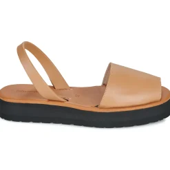 Minorquines - AVARCA PLATJA PLATEFORME