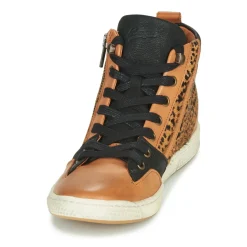 Pataugas - JULIA/PO F4F