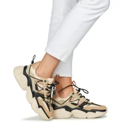 Steve Madden - SPECTATOR