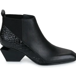 United nude - JACKY X