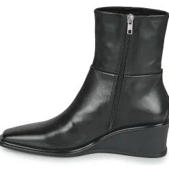 Vagabond Shoemakers - AINO